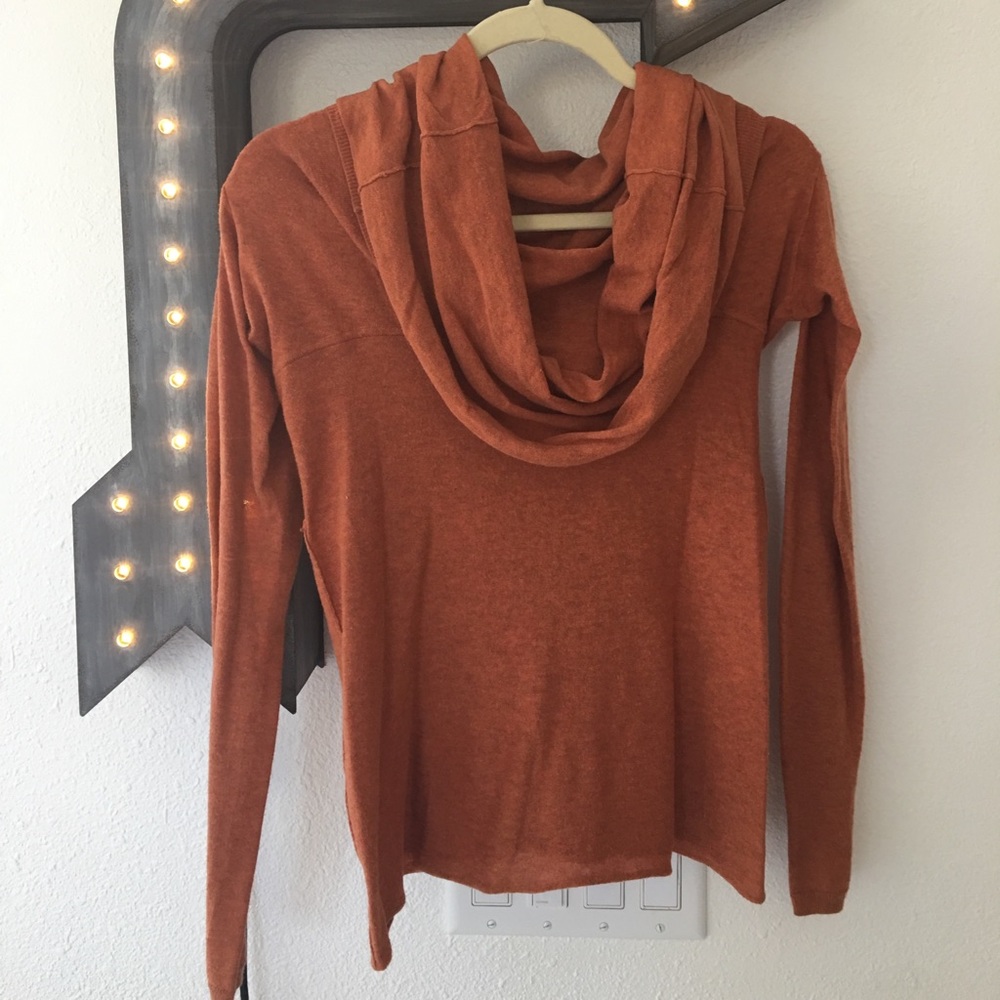 Lightweight Sweater - Picture 2 of 2